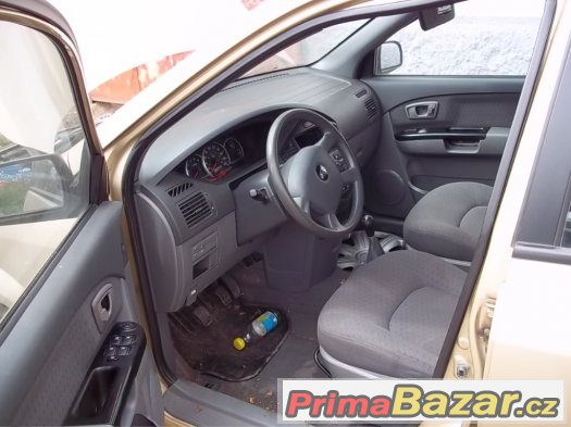 Kia Carens 2.0 16V CRDI rok 2000 – fotografie 4