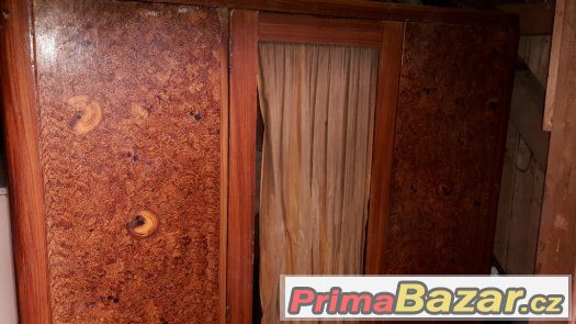 3-dílná šatní skříň - z 50.let minulého století - k renovaci – fotografie 1