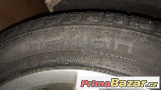 PRODÁM SADU ZIMNÍCH PNEU NOKIAN WR A3 235/45/17 – fotografie 2