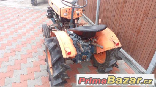 JAPONSKÝ MALOTRAKTOR KUBOTA B6000 – fotografie 4