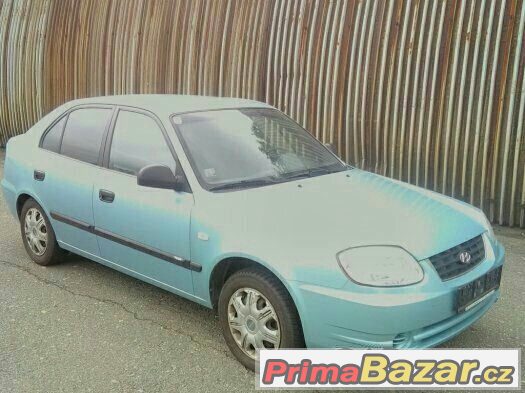 TOP STAV Hyundai Accent 1.3 BENZÍN KLIMA R.V. 10/2005 – fotografie 2