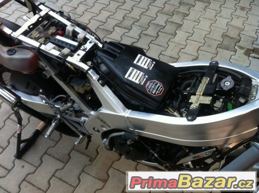Prodám motocykl Suzuki RG 250 TV Wolf – fotografie 3