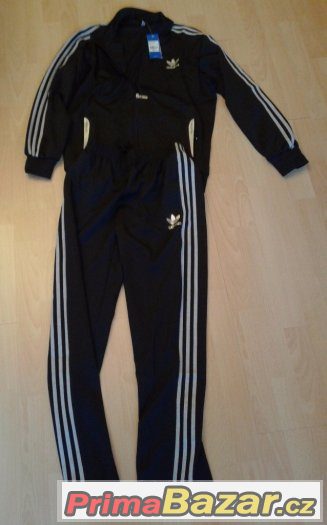 tepláková souprava Adidas velikost XL – fotografie 1