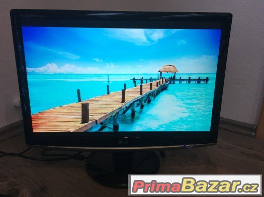 LCD monitor LG širokoúhlý 22" – fotografie 1