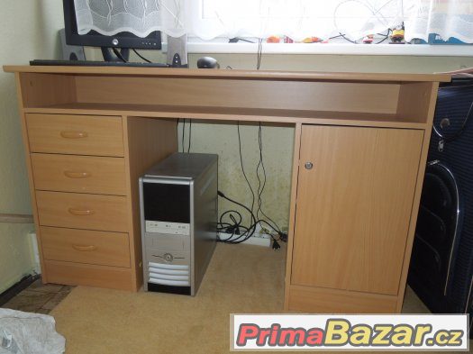 Prodám psací stůl – fotografie 1