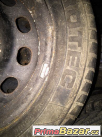 PRODÁM OBUTOU LETNÍ SADU NA FORD 4x108 S PNEU 185/60/14" – fotografie 2