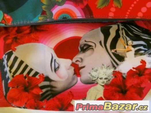 Velká DESIGUAL kabelka s pieroty za polovinu – fotografie 4