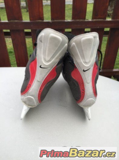 PRODÁM TYTO BRUSLE NIKE VEL 43 – fotografie 3