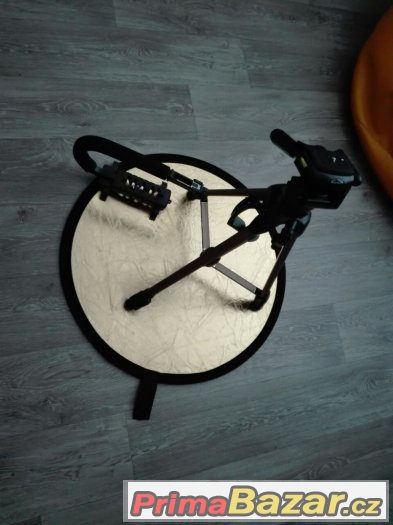 Zbytky výbavy,stativ,stabilizator,odrazná deska, – fotografie 1