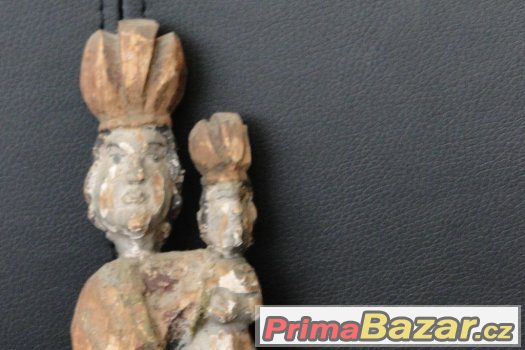 prodám dřevěnou sošku viz. foto – fotografie 3