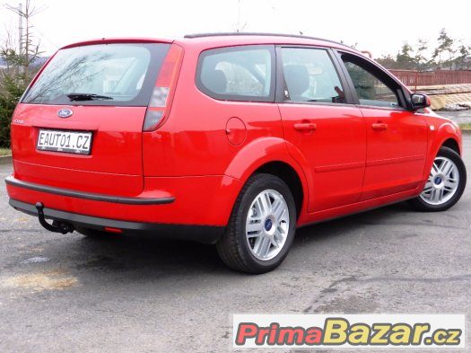 Ford Focus II Combi 2006 1.6i16V74kW GHIA Tažné Multi.volant – fotografie 3