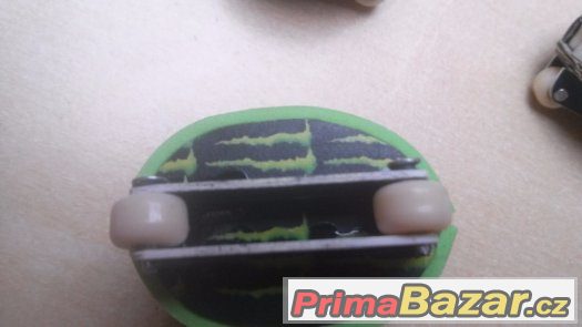 Fingerboardy + finger kolečkové brusle – fotografie 3