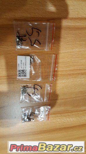 Šroubky pro Apple iPhone 4 / 4S / 5 / 5S – fotografie 1