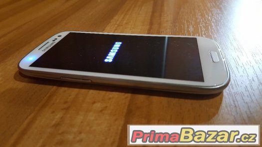 Samsung Galaxy S III (i9300), Marble White - bílý – fotografie 1