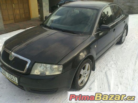 Skoda Superb – fotografie 1