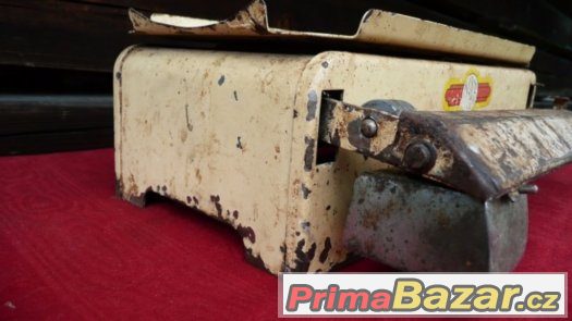Historické kuchyňské váhy – fotografie 3