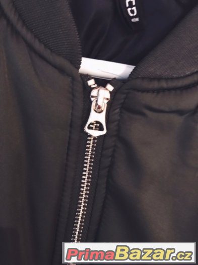 Khaki Bomber H&M – fotografie 3