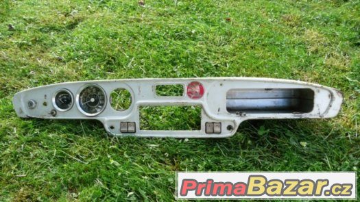 Škoda 1202 stejšn,palubní deska – fotografie 1