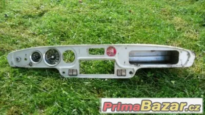 Škoda 1202 stejšn,palubní deska