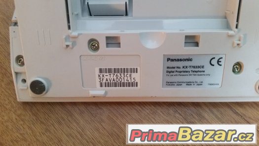Systémový digitální telefonní přístroj Panasonic KX-T7633CE – fotografie 3