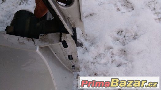 Pravý přední blatník BMW X5 X6 E70 E71 facelift – fotografie 3