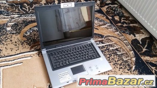 Asus F5R series krasny stav – fotografie 2