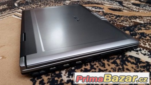 Asus F5R series krasny stav – fotografie 4