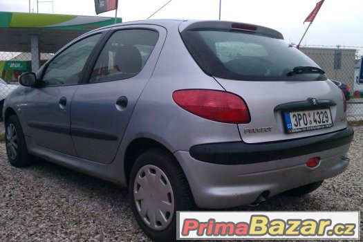 PEUGEOT 206 1,9 DIESEL r.:2001 - bez EKO daně – fotografie 4