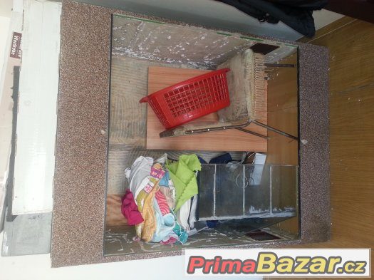 nabyzim terarium+prislusenstvi – fotografie 1