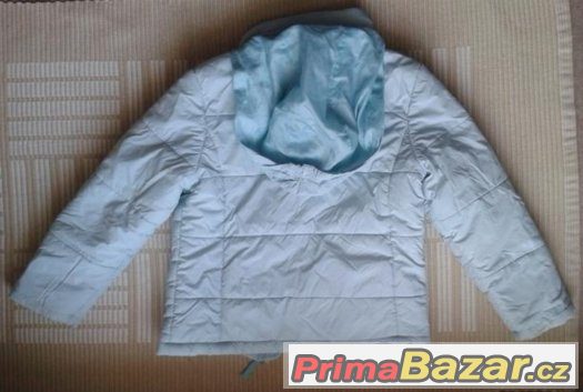 svetle modra s kapuci zn.128,na zip s kostici,heboucka,levne – fotografie 3