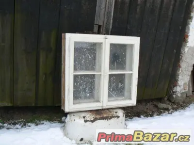 Pěkné staré špaletové okno - Chlum u Třeboně nebo ČB