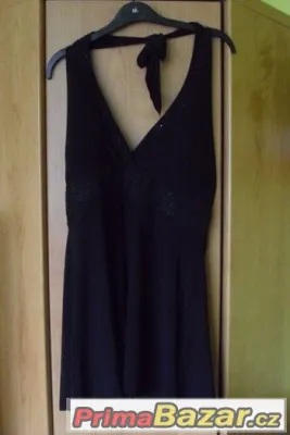 Černý top, značky Orsay