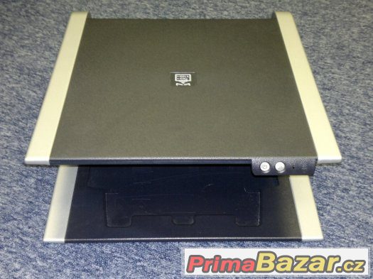 Dell Stand monitor – fotografie 1