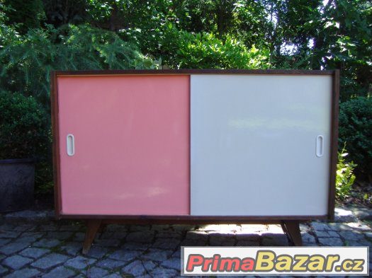 Retro komoda / skříňka / U 452 / Jiroutek / – fotografie 1