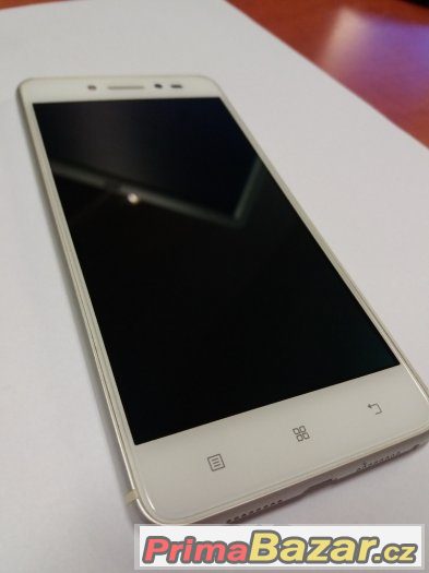 Lenovo S90 nove – fotografie 1