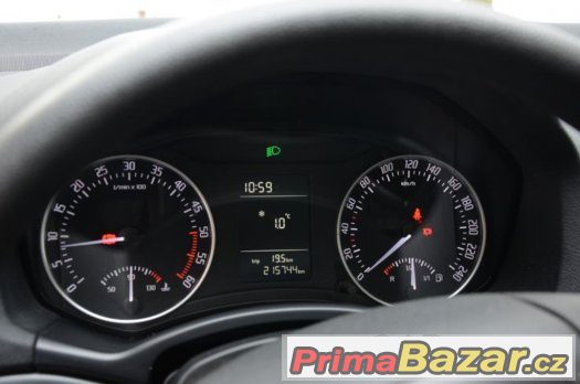 Škoda Octavia II 2002, 2.0TDi, 1.majitel, park.senz.,tažné – fotografie 4