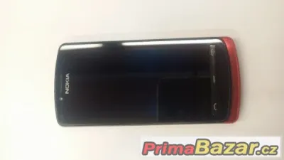 Nokia 700