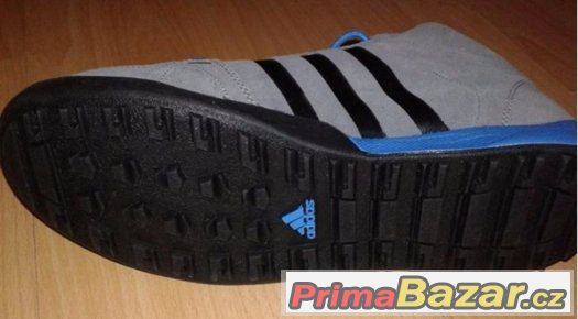 outdoorové boty Adidas Daroga velikost UK9 doprava zdarma – fotografie 2