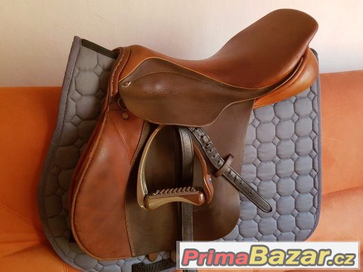 SKOKOVÉ SEDLO KENTAUR HANULAY 17,5"/2 – fotografie 2