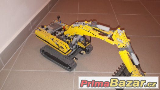 Lego technic Bagr – fotografie 4