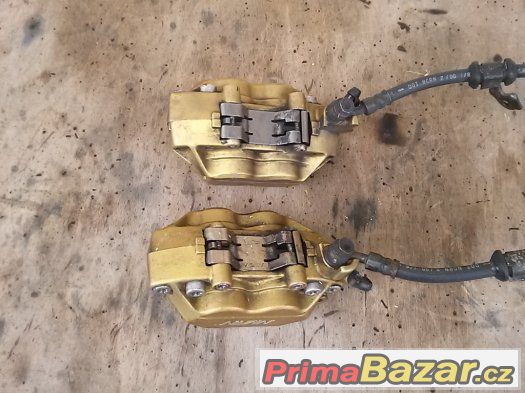 brzdové třmeny hondy cbr 929 rr – fotografie 2