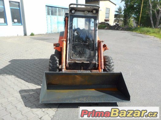 Nabízím nakladač Locust 853 – fotografie 2