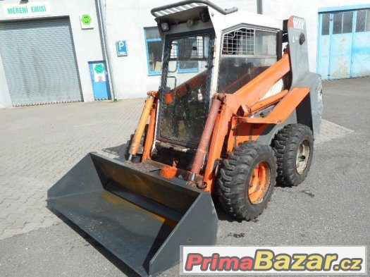 Nabízím nakladač Locust 853 – fotografie 3