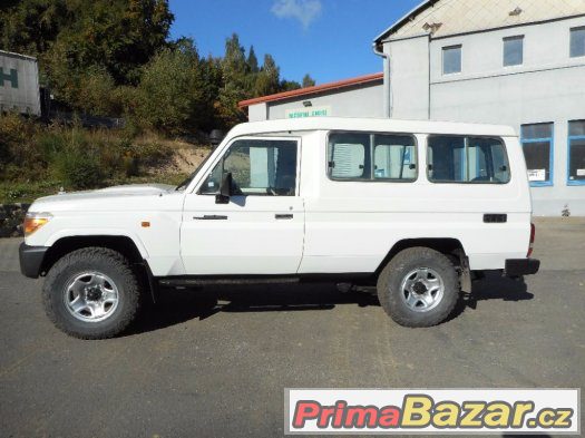 Nabízím Toyota Land Cruiser HZJ 78 – fotografie 5