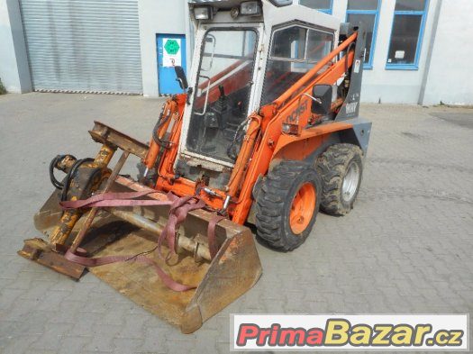 Nabízím nakladač Locust 752 – fotografie 4