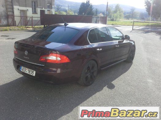 prodám Škoda Superb 2 2.0tdi 103kw kuže,navi,serviska – fotografie 3