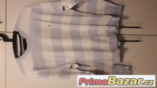 znackove svetry tomy hilfiger – fotografie 1