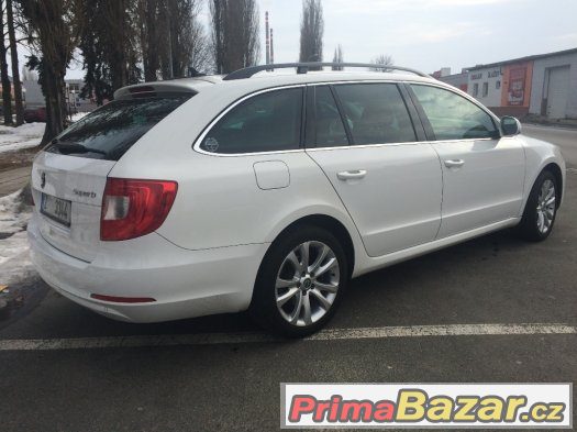 SUPERB COMBI 2,0 TDI /DSG/ NAVIGACE / 2012 / VYHŘ.CEL.SKLO – fotografie 3