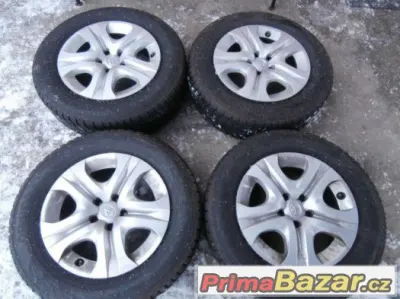 Zánovní sada rozteč 5x114.3 Toyota RAV4 vel.17 za 4ks