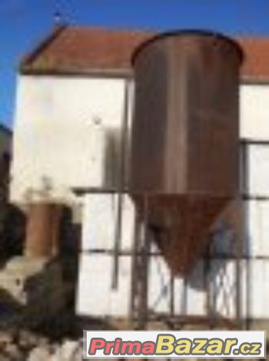 Prodám silo na obilí 5.500,-/ks Objem cca 15m3 – fotografie 1